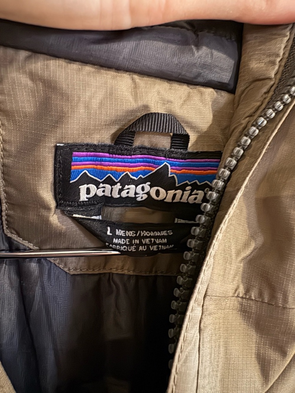 Patagonia men's Insulated Torrentshell Jacket #83716 - Picture 3 of 9